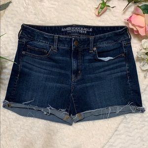 American eagle 🦅 woman short size 8 blue color